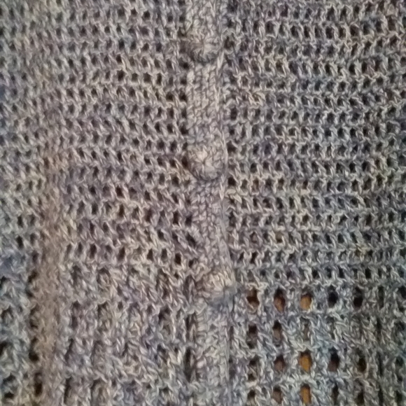 Crochet V- neck button front cardigan szL - Picture 2 of 4